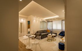Urban Luxury Suites